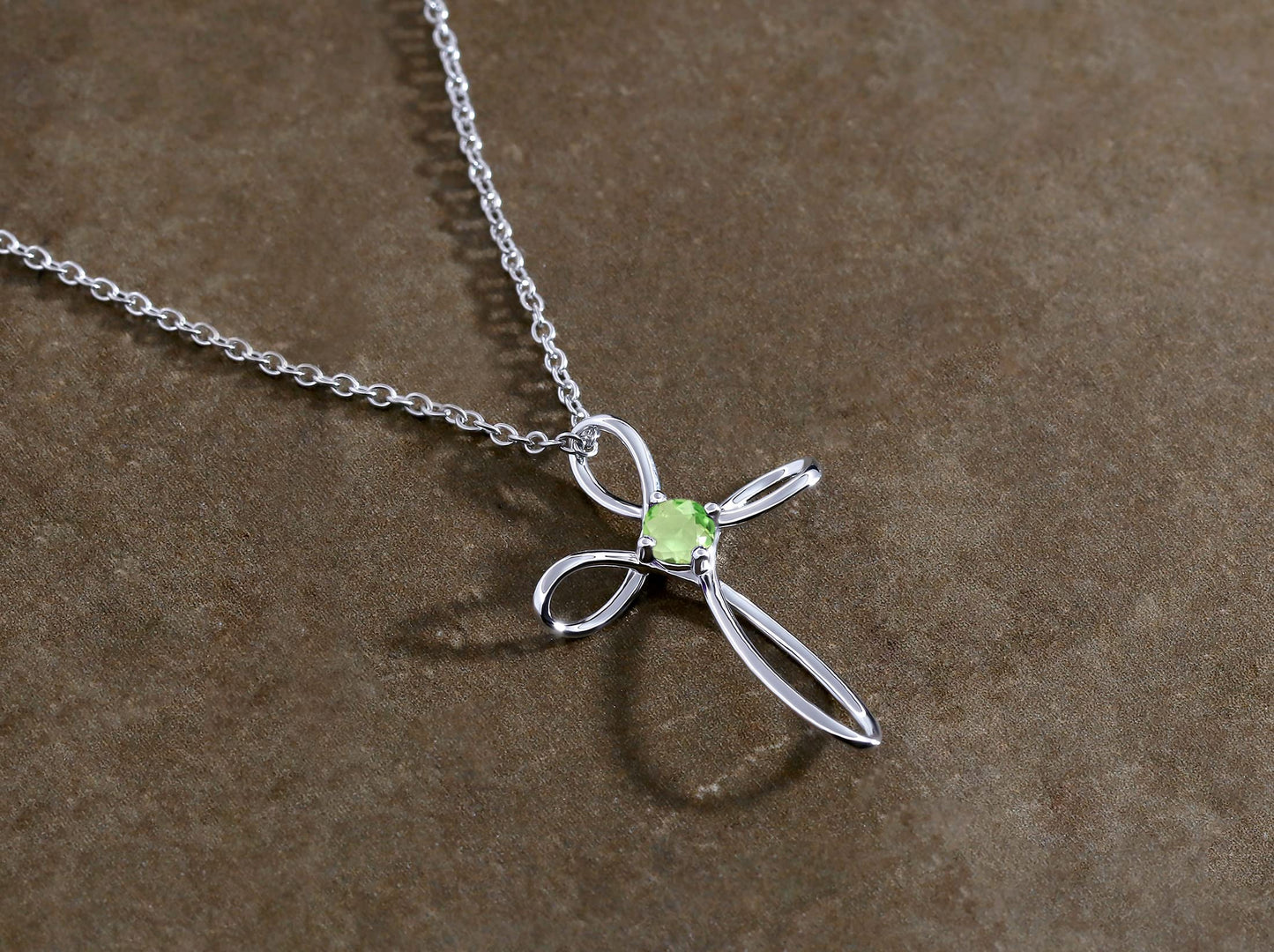 Dazzlingrock Collection 4mm Round Peridot Solitaire Twisted Criss Cross Pendant with 18 inch Silver Chain for Women in 10K White Gold