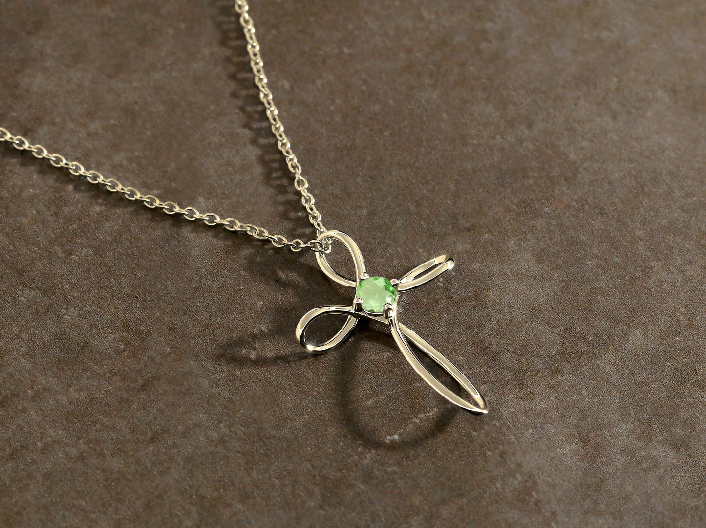 Dazzlingrock Collection 4mm Round Peridot Solitaire Twisted Criss Cross Pendant with 18 inch Gold Chain for Women in 10K Yellow Gold